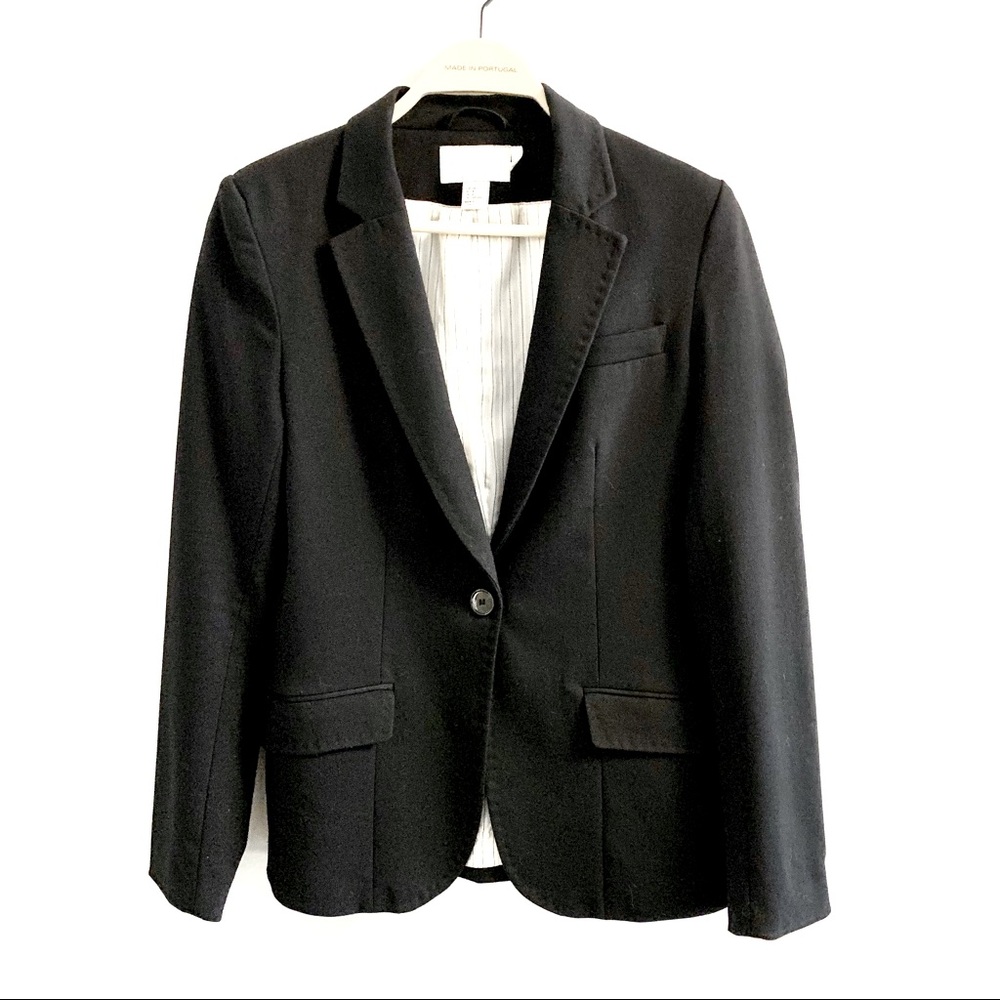 H&M padded women’s fitted blazer